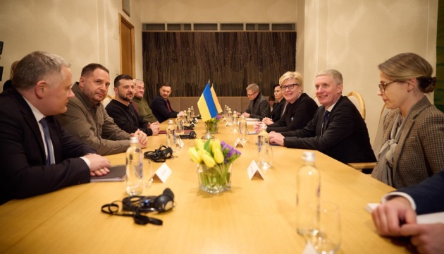 Зеленський обговорив із прем’єркою Литви оборонну співпрацю