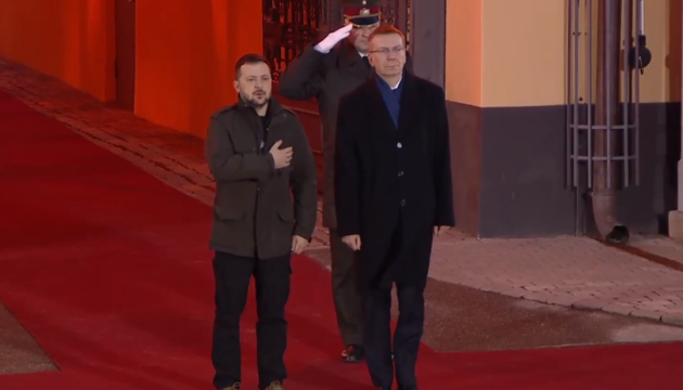 Zelensky se reúne con el presidente de Letonia en Riga