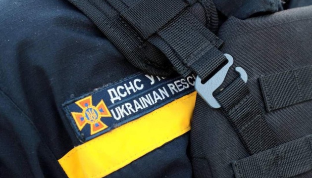 Львівський оборонний кластер передав рятувальникам близько 7000 бронежилетів 