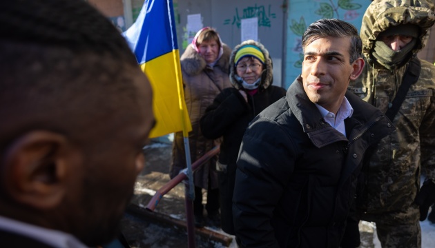 Sunak during Kyiv visit: “Britain is with you”