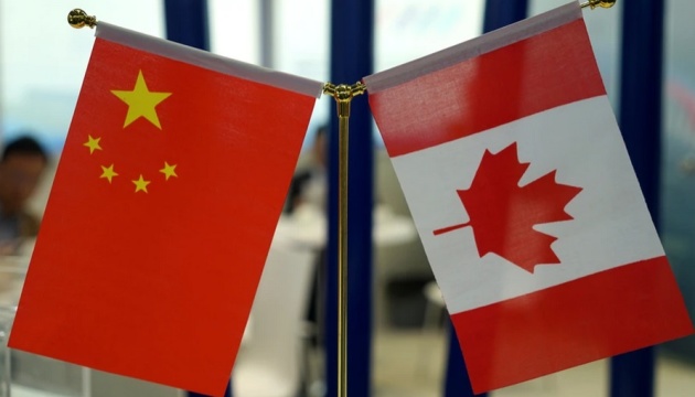 Глави МЗС Канади та Китаю обговорили війну в Україні