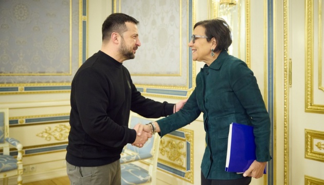 Zelensky se reúne con la representante especial de Estados Unidos para la Reconstrucción de Ucrania