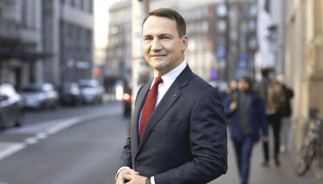Польська опозиція закликає Сікорського у Берліні порушити тему репарацій