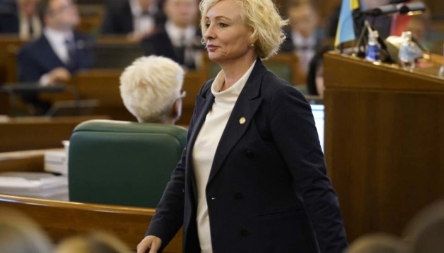 La presidenta del Parlamento letón llega a Ucrania