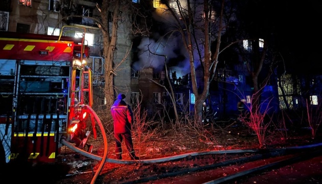 В Одесі атака дронів спричинила пожежі, пошкоджена цивільна інфраструктура
