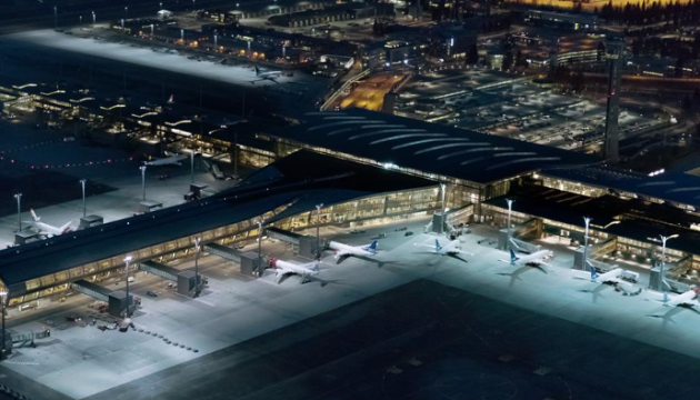 В Осло через сильний снігопад закрили аеропорт