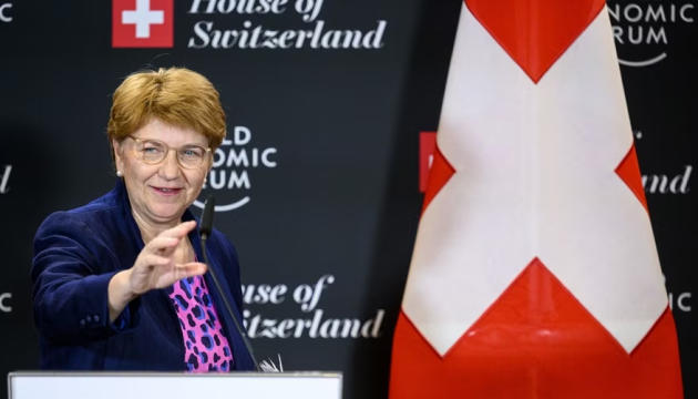 Presidenta de Suiza rechaza las críticas de Moscú sobre la celebración de una cumbre de paz