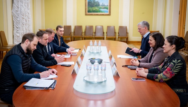 В ОП обговорили реформу децентралізації з членами представництва Євросоюзу в Україні