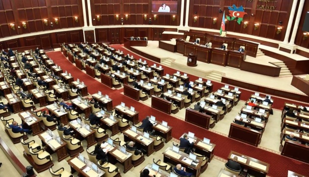 Азербайджанський парламент закликав розірвати економічні зв'язки з Францією