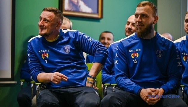 На Львівщині створили єдину в Україні футбольну команду ветеранів з ампутаціями
