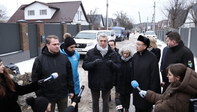 Комісар ООН відвідав Ірпінь, де відновлюють 70 зруйнованих росіянами будинків