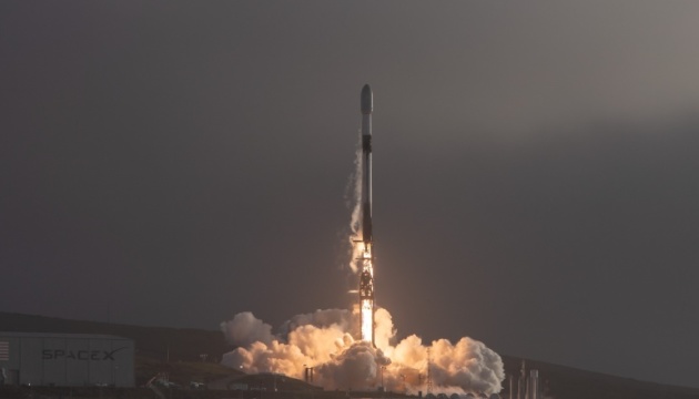 SpaceX запустила у космос ще одну партію супутників Starlink