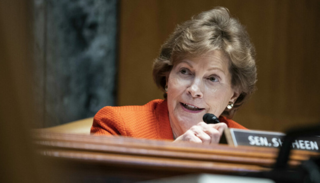 У США сенаторка закликала негайно надати допомогу Україні