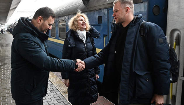 El ministro de Asuntos Exteriores lituano llega a Kyiv
