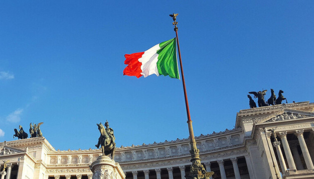 У парламенті Італії схвалили угоду з Албанією щодо розміщення мігрантів