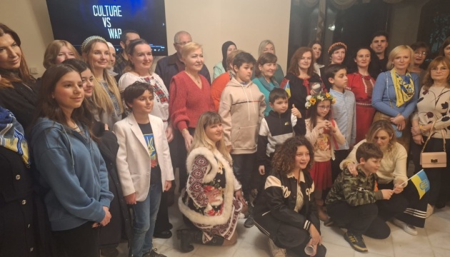 Українська громада завітала на урочисті заходи до Посольства в Йорданії