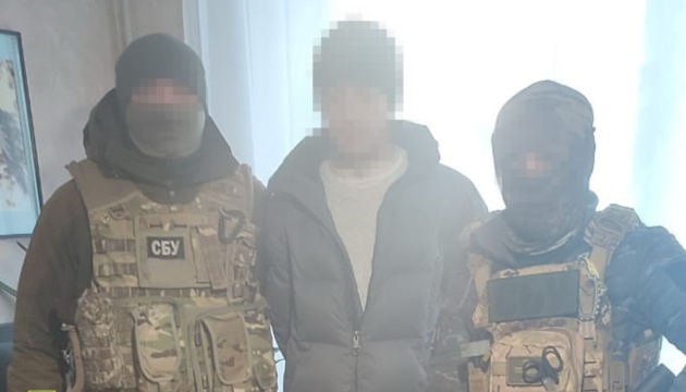 СБУ затримала на Донеччині інформатора росіян, який збирався підірвати себе в разі викриття