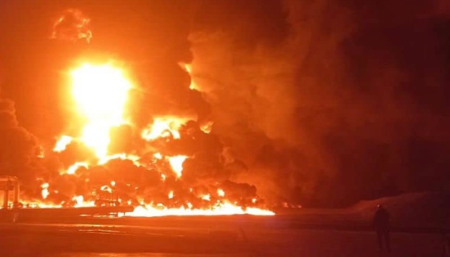 Ракетний удар по Полтавщині: на промисловому об’єкті ліквідували пожежу
