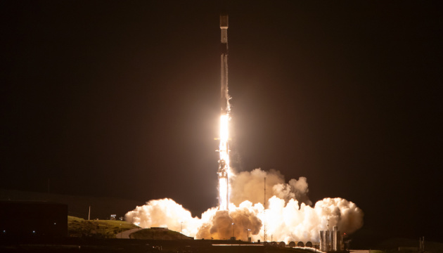 SpaceX запустила ще дві партії супутників Starlink
