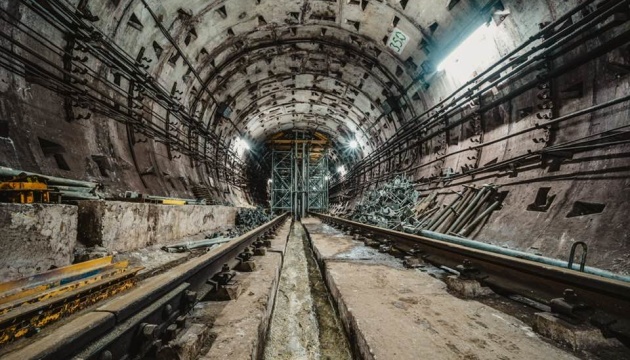 Між «Деміївською» та «Либідською» демонтують аварійну ділянку тунелю метро і побудують нову
