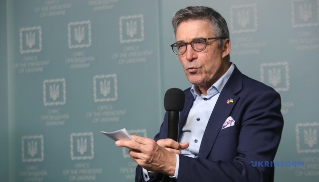 Запрошення Україні до НАТО треба надати на саміті в липні - Расмуссен