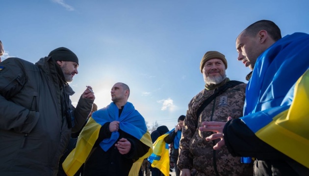 207 ukrainische Gefangene kehren nach Hause zurück