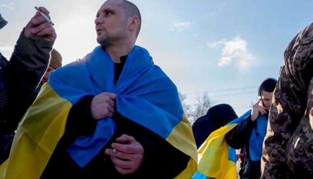 Ukraine brings home 207 POWs