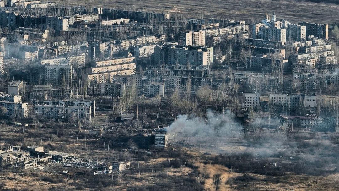  фото: Destroyed buildings in Avdiivka, Ukraine, on February 15. Kostiantyn Lieberov/Libkos/Getty Images