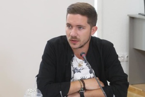 В Україні зросла частка населення, яка не готова терпіти тягар війни - політолог