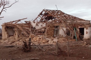 Russische Invasoren beschießen zehn Siedlungen in Region Cherson, drei Menschen verletzt