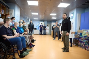 Selenskyj besucht am Weltkrebstag Nationales Krebsinstitut