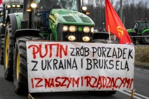 Мовчазна згода фермерів з антиукраїнським плакатом на кордоні дуже бентежить - польський політолог