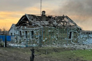 Région de Donetsk : Un mort et neuf blessés lors du bombardement russe d'un village 