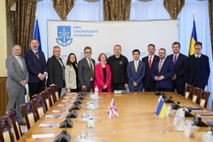 Генпрокурор України зустрівся із британськими парламентаріями