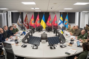 Умєров та Сирський обговорили з міністром оборони Швеції співпрацю у військовій сфері