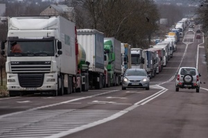 About 2,200 trucks are queuing at border with Poland