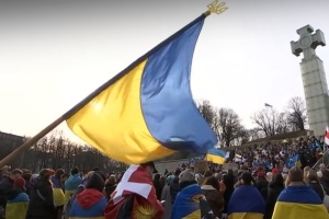 У Таллінні на марш на підтримку України вийшли сотні людей