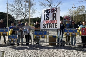У Лісабоні українці провели мітинг під час конференції щодо розширення БРІКС