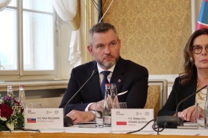 Словаччина продовжує закликати до «мирного завершення конфлікту в Україні»