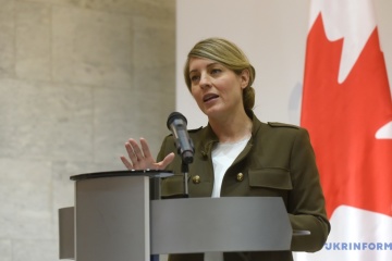 La ministre canadienne des Affaires mondiales s’est rendue en Ukraine pour poursuivre les négociations sur les engagements en matière de sécurité 