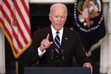 Joe Biden exhorte le Congrès à adopter rapidement un projet de loi prévoyant une aide à l'Ukraine