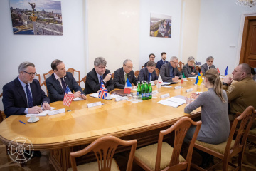 Ｇ７大使、ウクライナ保安庁長官と会談　「ビフス」記者追跡問題を協議