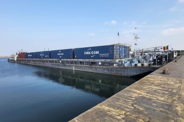 Ukrainian Danube Shipping Company begins to create container convoys