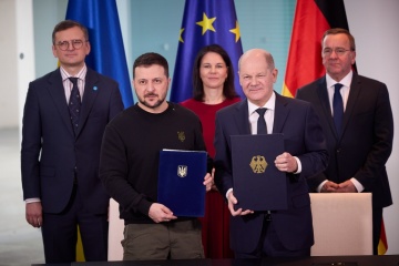 ウクライナとドイツ、安保協定に署名　Ｇ７宣言を根拠