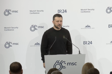  Selenskyj spricht auf Sicherheitskonferenz in München