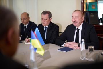 Presidentes de Ucrania y Azerbaiyán se reúnen en Múnich y debaten proyectos económicos conjuntos