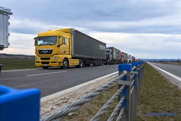Vuelven a dañar un vagón con productos agrícolas ucranianos en la frontera con Polonia