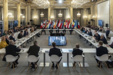 Zełenski zwrócił się do uczestników szczytu w Paryżu w sprawie wsparcia dla Ukrainy

