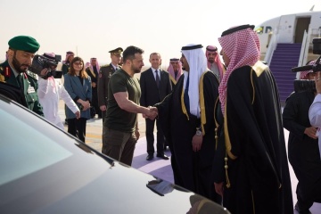 Zelensky llega de visita a Arabia Saudita