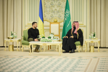 Selenskyj und Kronprinz von Saudi-Arabien besprechen Umsetzung der Friedensformel
